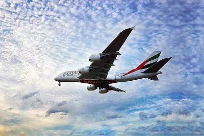 2,29 тысячи евро в месяц от Emirates