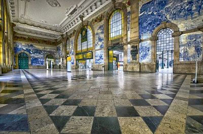 Один из красивейших вокзалов мира вы найдёте в Порту