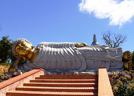 Буддийский парк. Будды и другие скульптуры