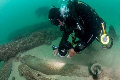 На затонувшем у Португалии четыре века назад корабле нашли ценности
